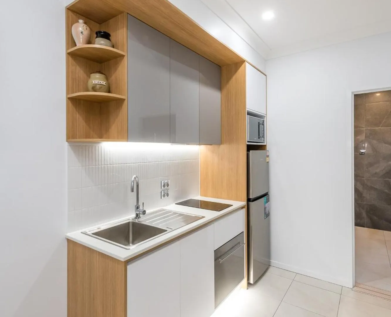 **** Motel Athena Studio Units Roma Australia