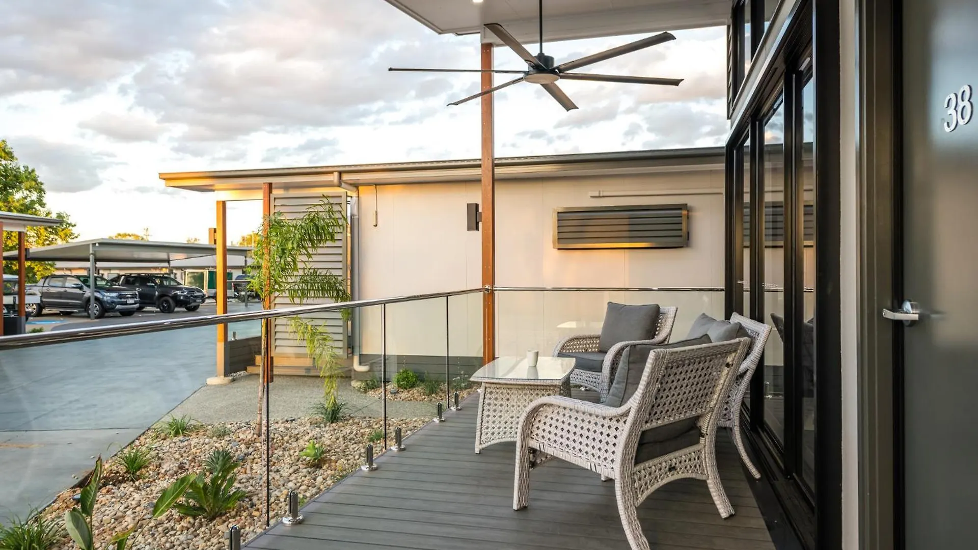 Athena Studio Units Roma Motel