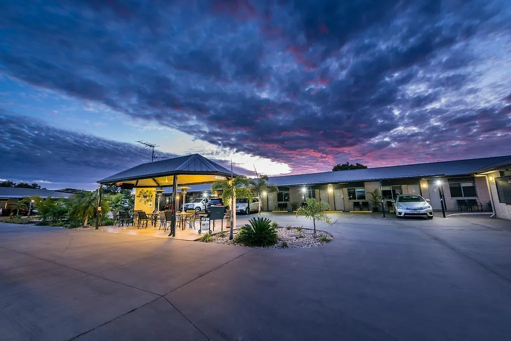 **** Motel Athena Studio Units Roma Australia
